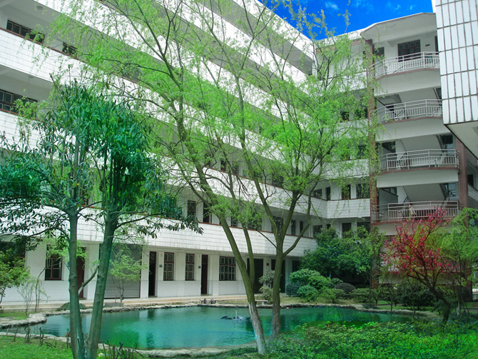 湖南汽车工程职业学院图册_360百科