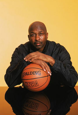 摩西马龙时代带领火箭首登总决赛的辉煌岁月