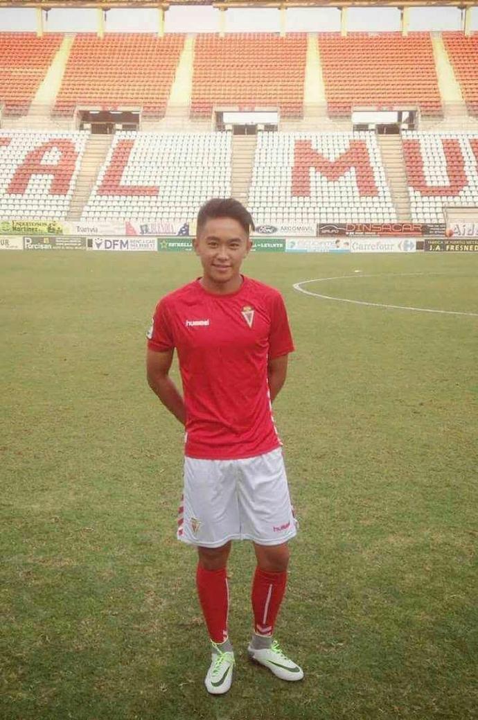 王佳豪图册_360百科