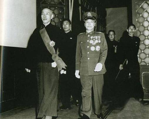 行宪国大图册_360百科