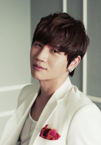 金炯秀图册_360百科