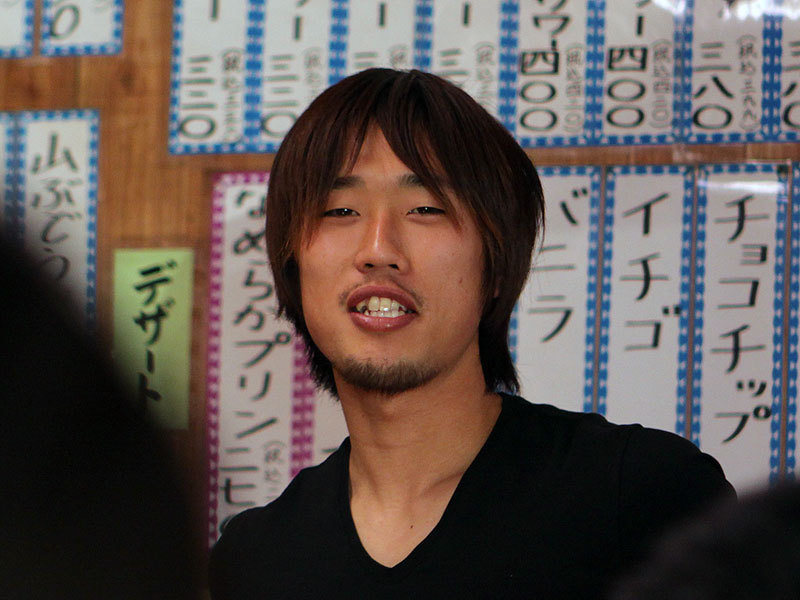 坂井洋平图册_360百科