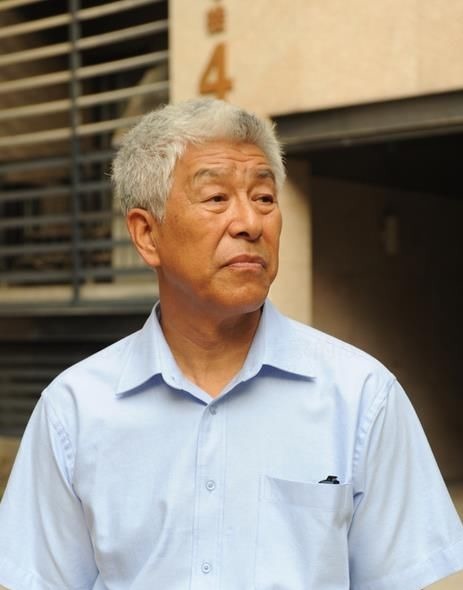 老牛家的家庭战争